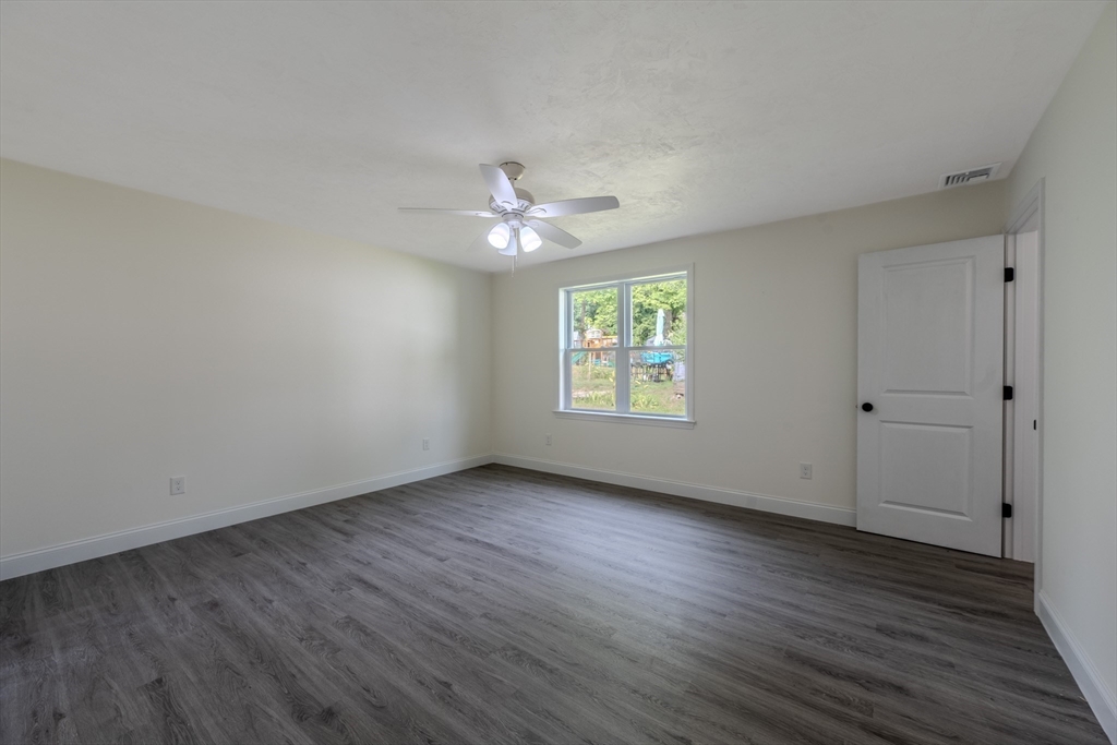 109 Navy Yard Rd, Dracut, MA, 109 Navy Yard Rd, Dracut, MA Photo #9