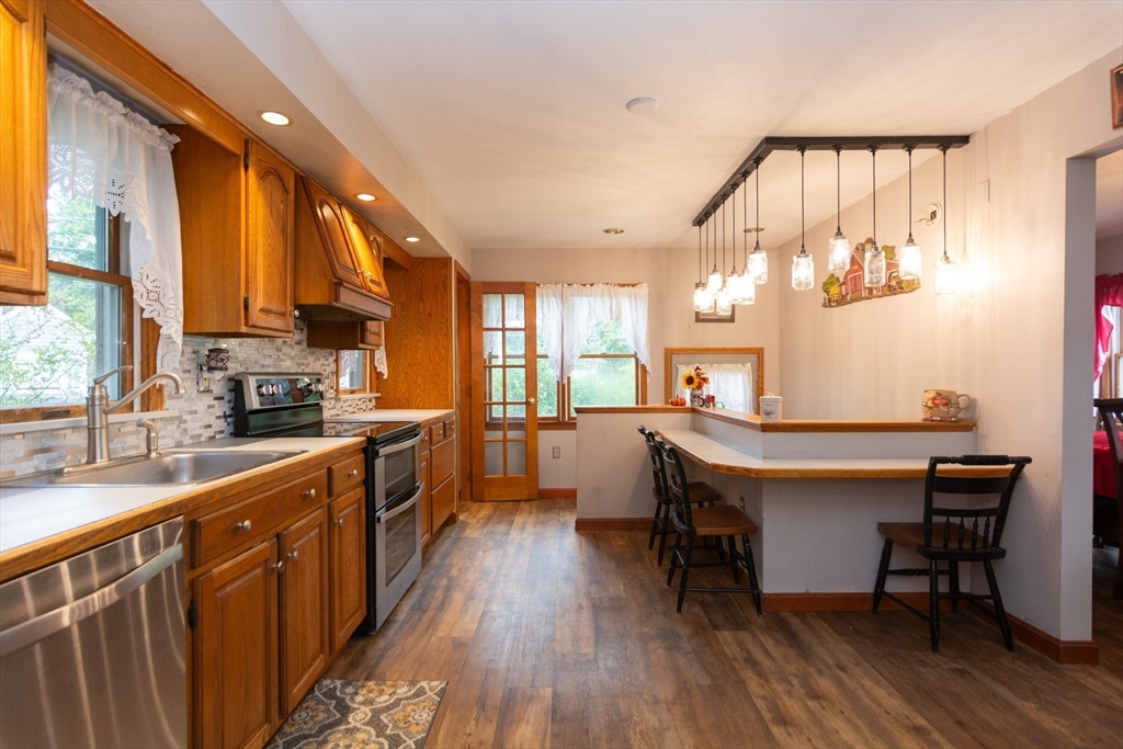 12 Tarbox Street, Dedham, MA Photo #5