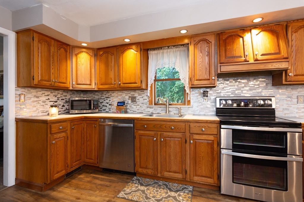 12 Tarbox Street, Dedham, MA Photo #6