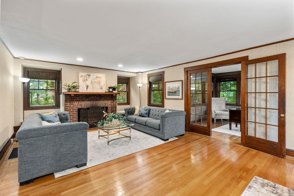 15 Pleasant Street