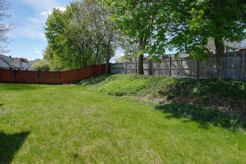 32 Plainfield Ave