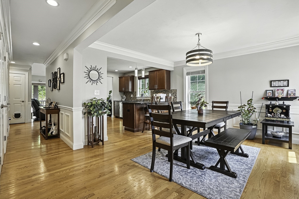 12 Woodbridge Ct 12