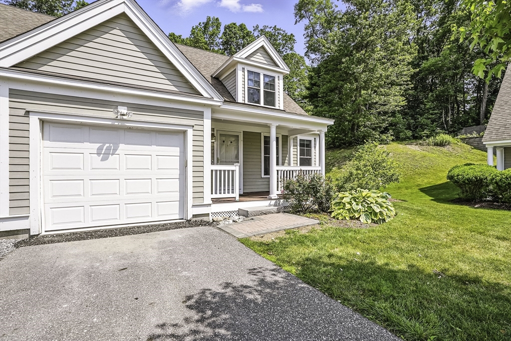 12 Woodbridge Ct 12