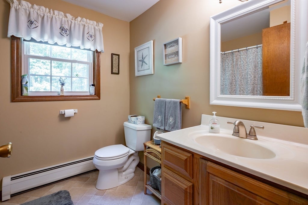 6 Merlin Pl, Londonderry, NH, 6 Merlin Pl, Londonderry, NH Photo #14