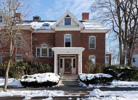 Photo of 61 Crescent St #7, Northampton, MA 01060 (MLS # 73462514)