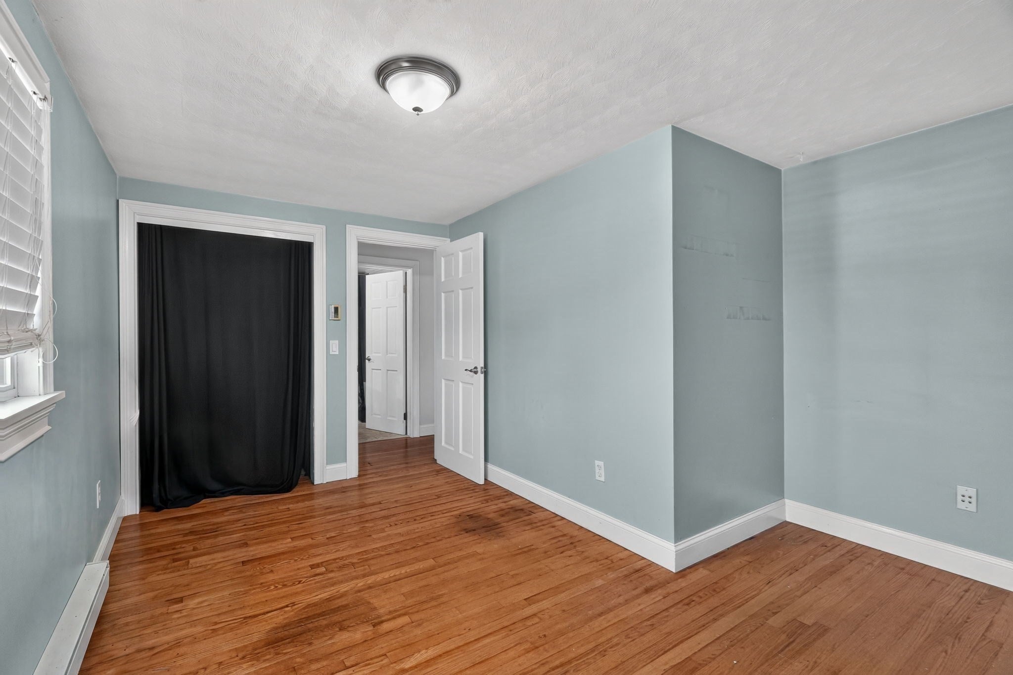 15 Maryland Avenue, Chicopee, MA Photo #21