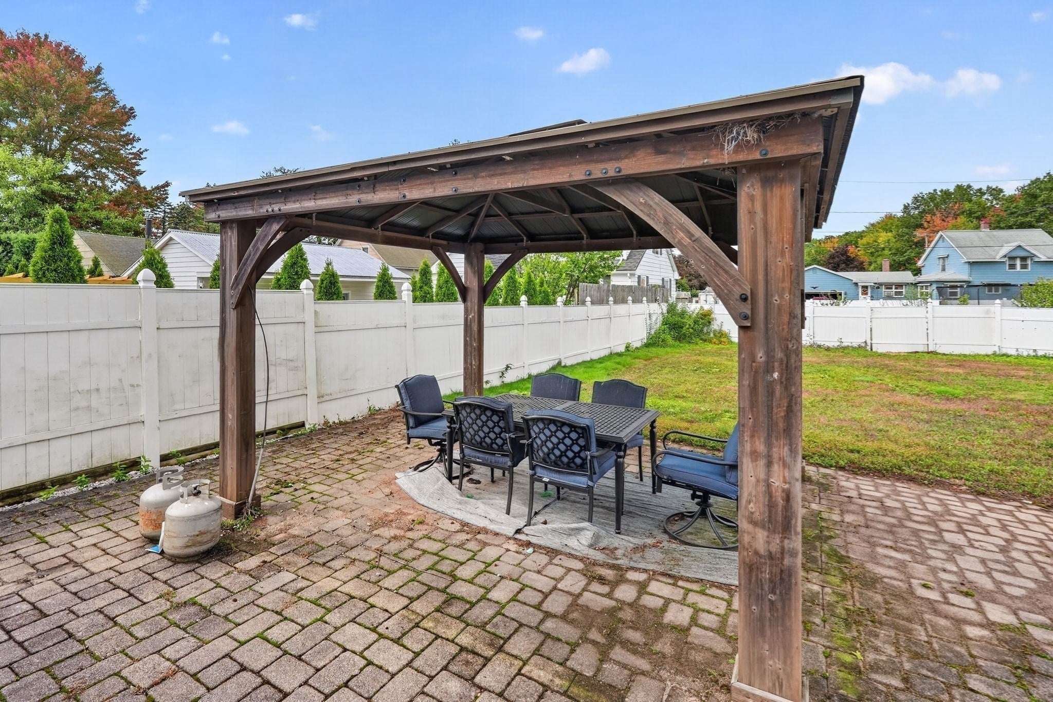 15 Maryland Avenue, Chicopee, MA Photo #30