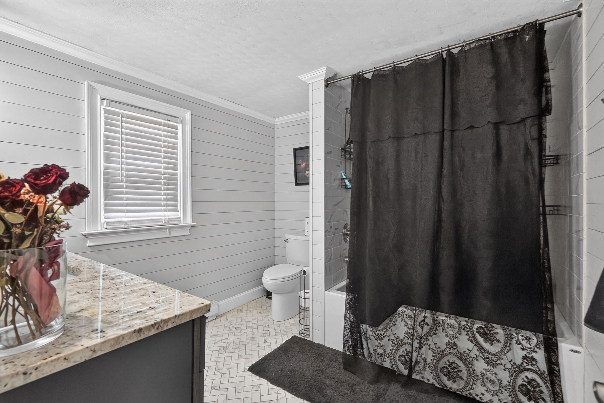 15 Maryland Avenue, Chicopee, MA Photo #17