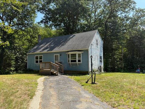 3 Oak Dr Oxford MA 01537