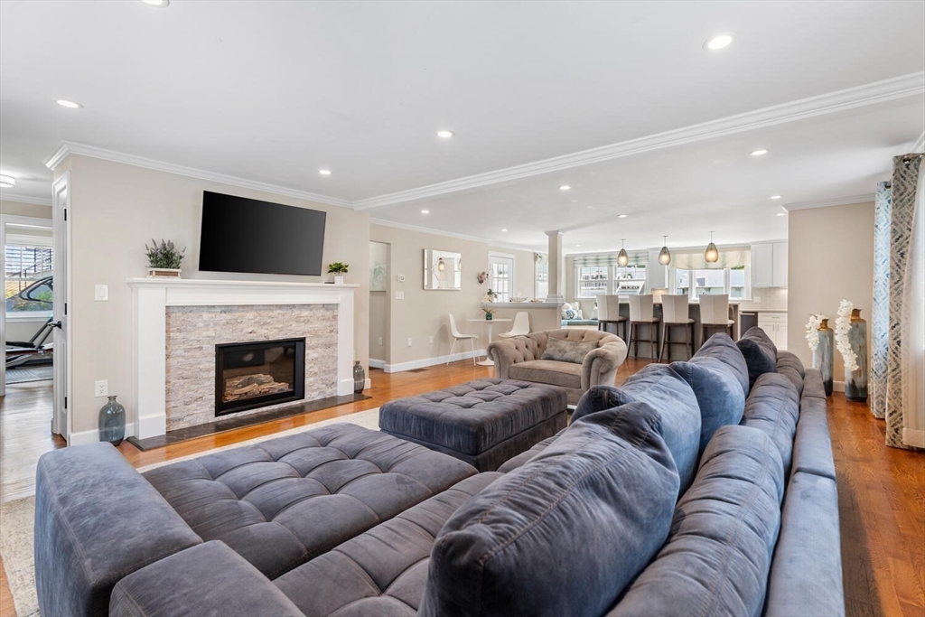 149 Robbins Rd