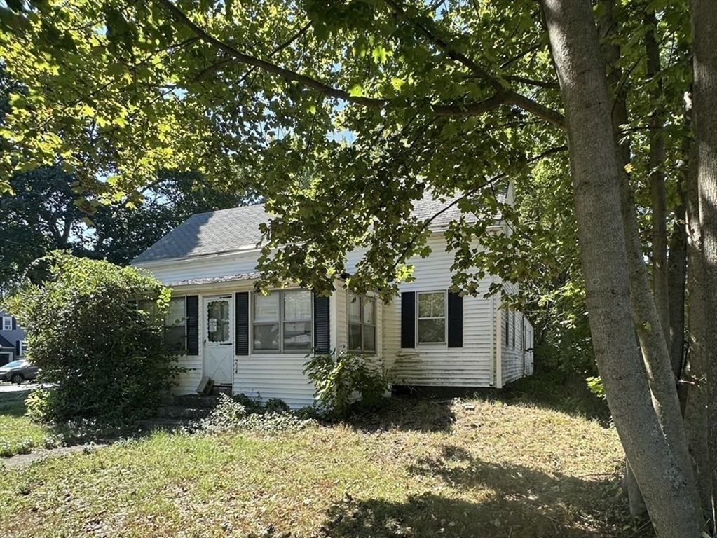 214 Vernon St