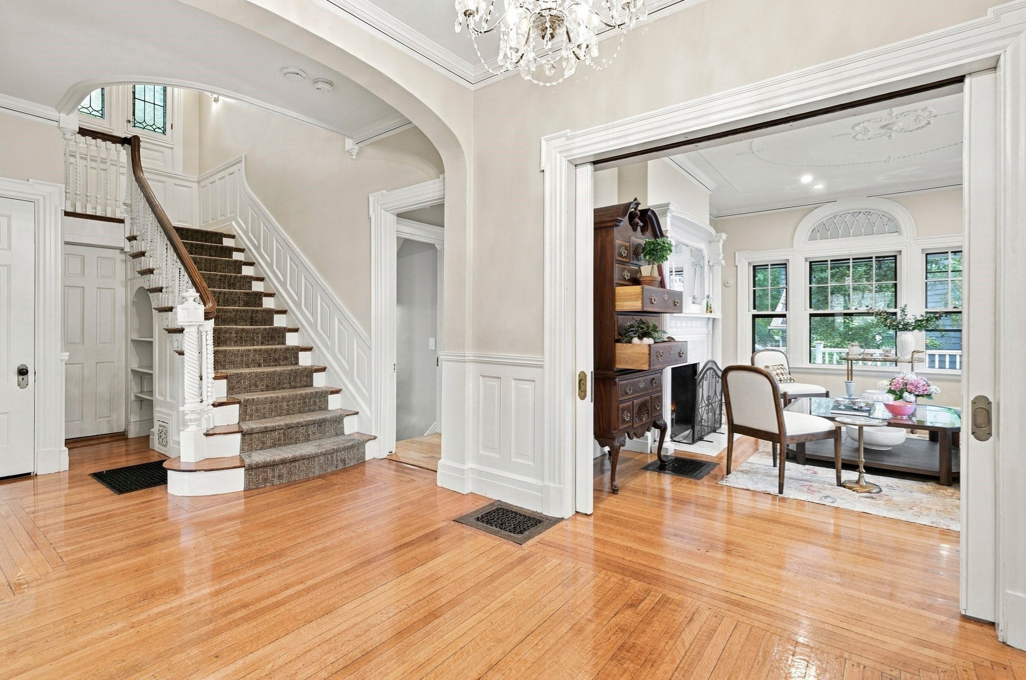 40 Shornecliffe Rd, Newton, MA Photo #3