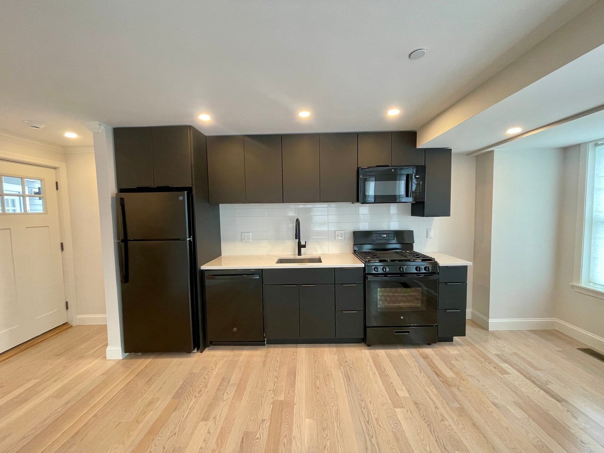 108 Gilaman ST #2, Somerville, MA, 108 Gilaman ST #2, Somerville, MA Photo #4