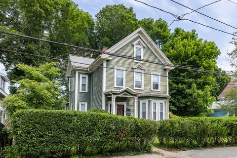 55 Maple St B Milton MA 02186