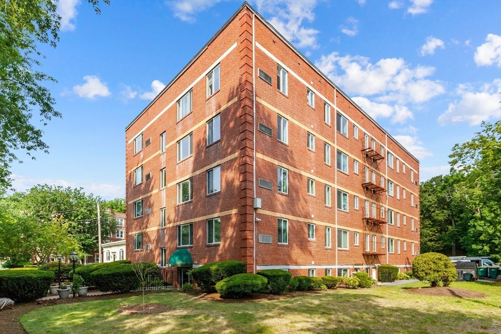 125 Pleasant St #201, Arlington, MA Photo #25