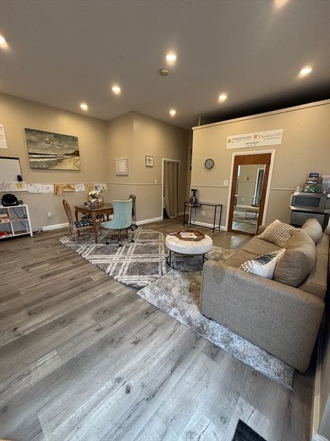 28 Atlantic 3 Marblehead MA 01945