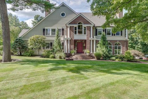 28 Durham Dr Lynnfield MA 01940