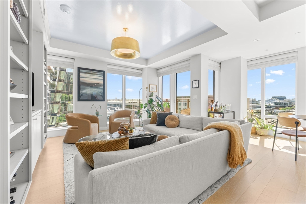 133 Seaport Blvd 722