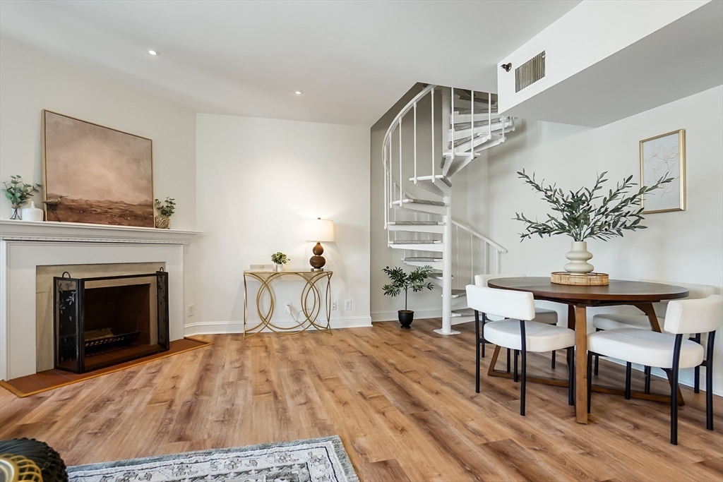 416 Commonwealth Ave 611