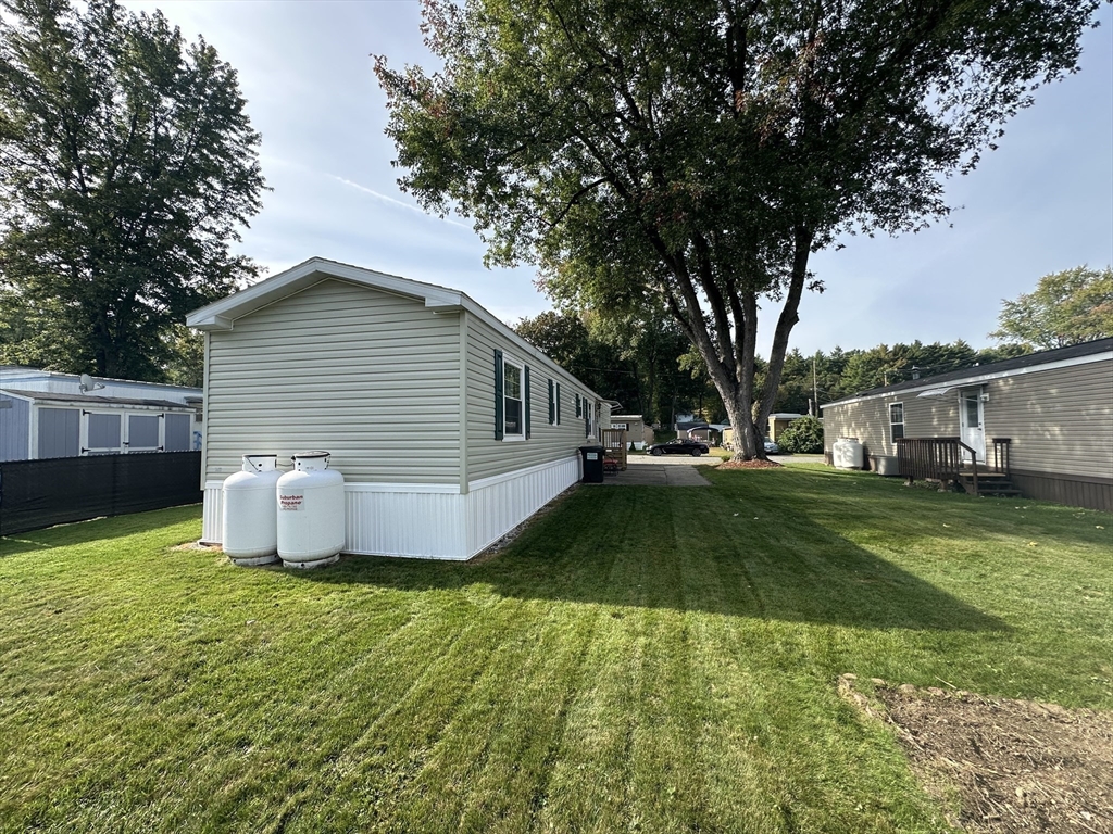 70 Quaboag Valley Co Op St 70