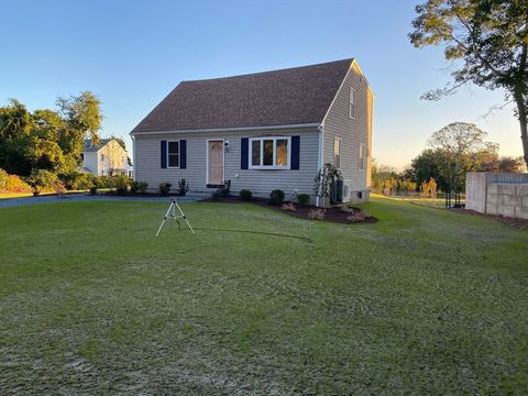 Photo of 42 Siasconset Dr, Bourne, MA 02562 (MLS # 73443657)