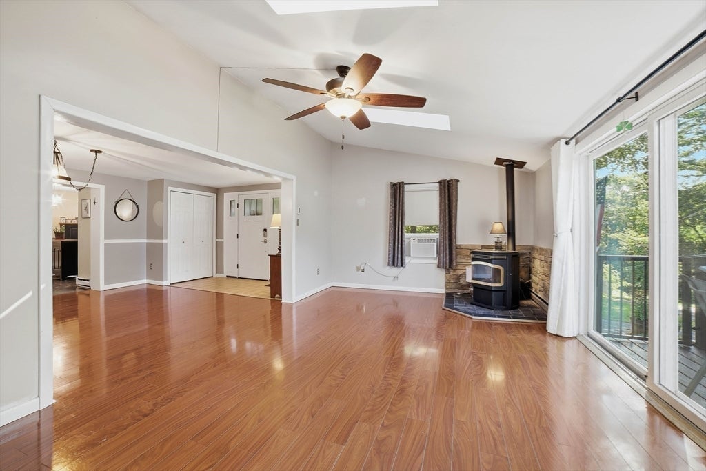 31-A Belcourt Rd, Worcester, MA Photo #12