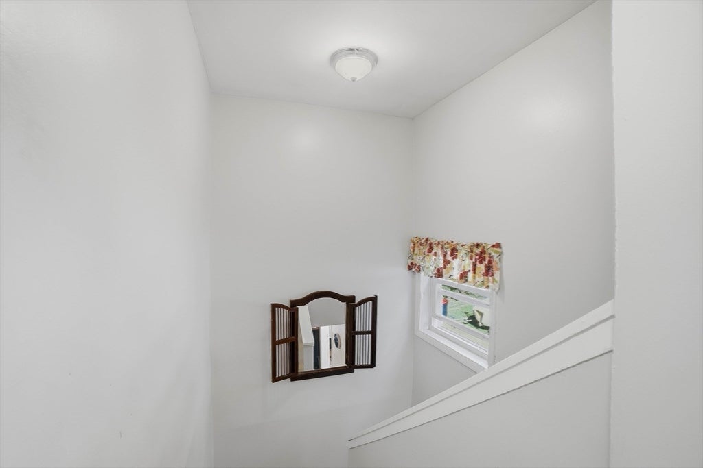 31-A Belcourt Rd, Worcester, MA Photo #29