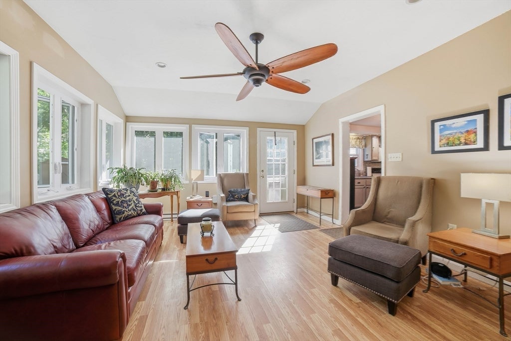 31-A Belcourt Rd, Worcester, MA Photo #27