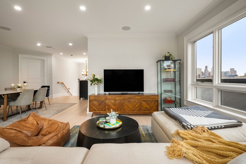 53 F Street 5