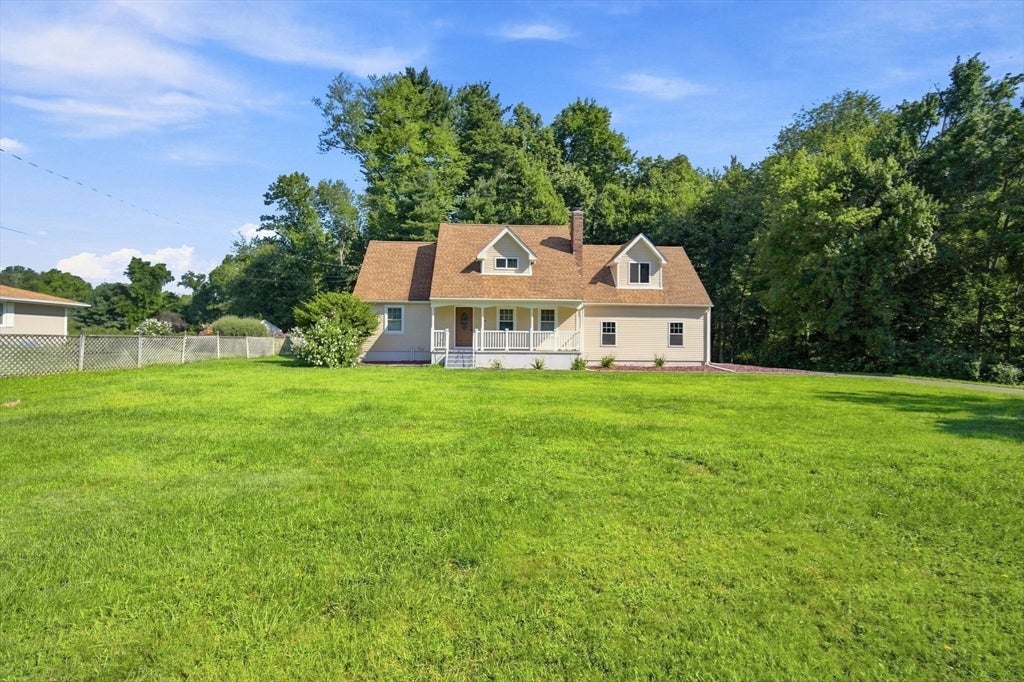 38 Green Meadow Ln, West Springfield, MA Photo #6