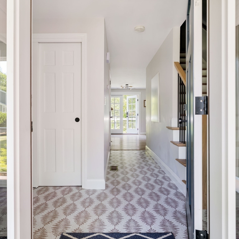 9 Waverly Drive