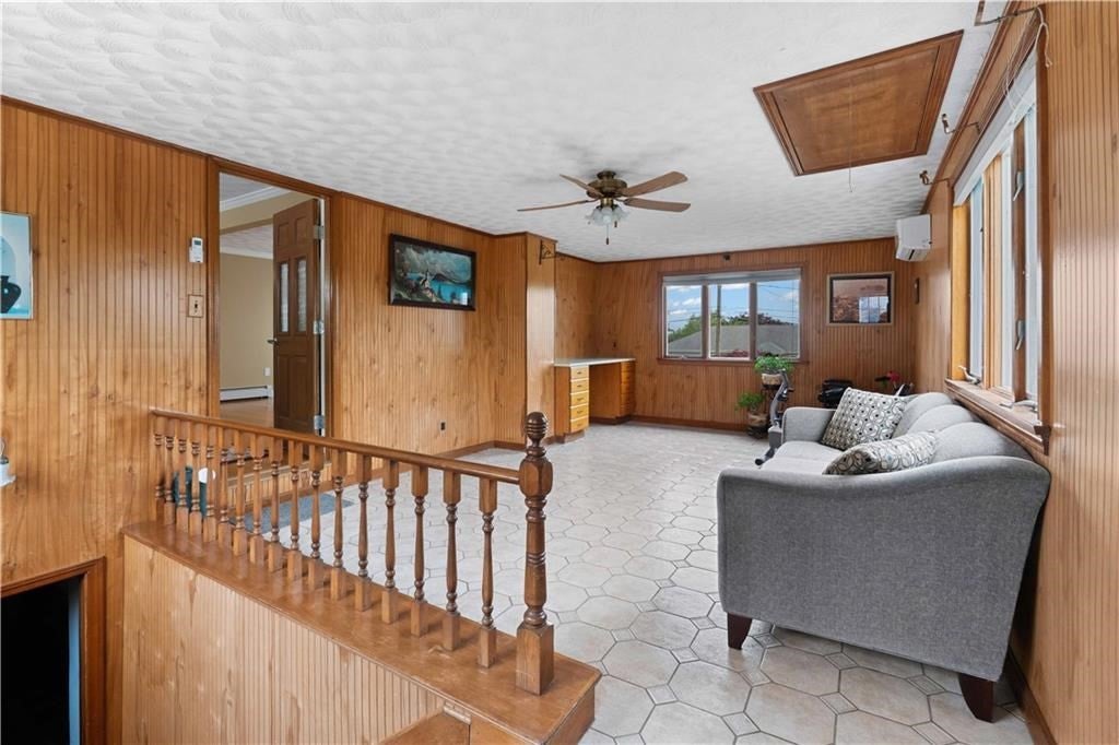 6 Varnum AVE, Bristol, RI Photo #19