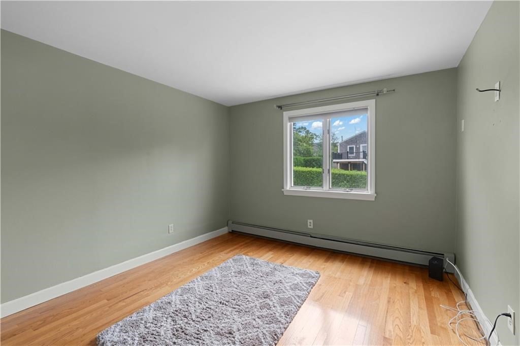 6 Varnum AVE, Bristol, RI Photo #17