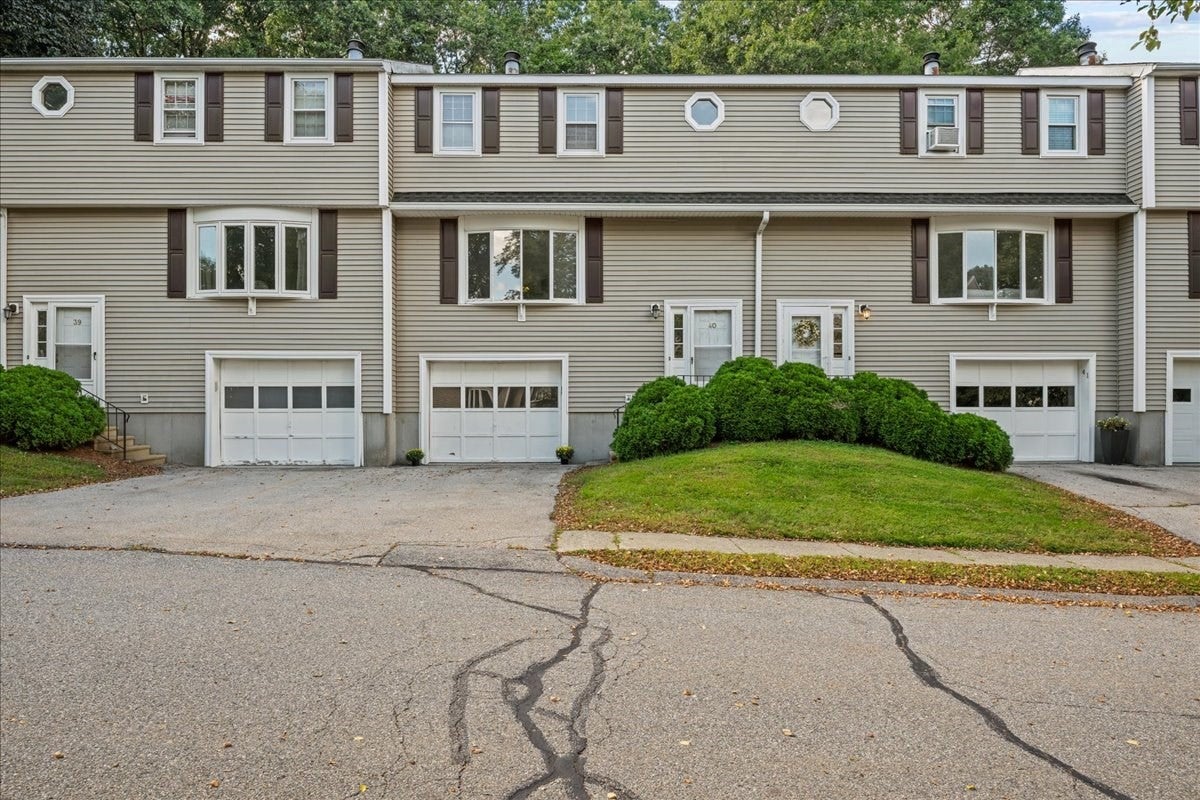 40 Lexington Road #40, Millbury, MA, 40 Lexington Road #40, Millbury, MA Photo #1