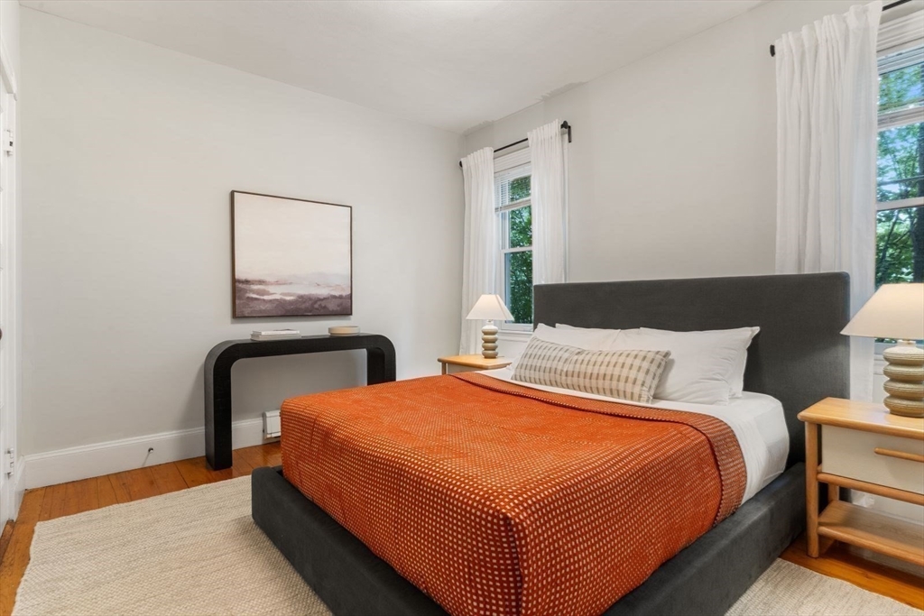 10 Plainfield St Unit 2