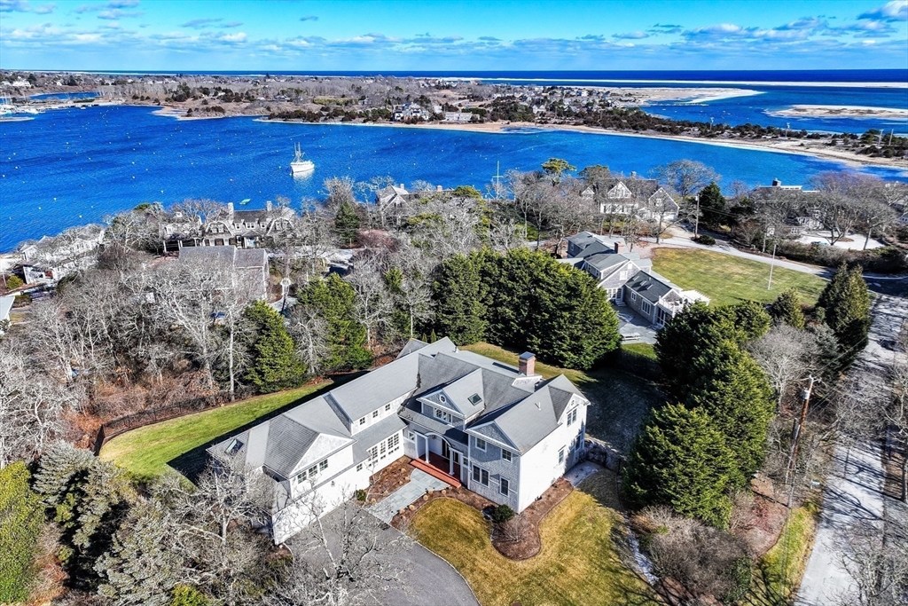 335 Stage Island