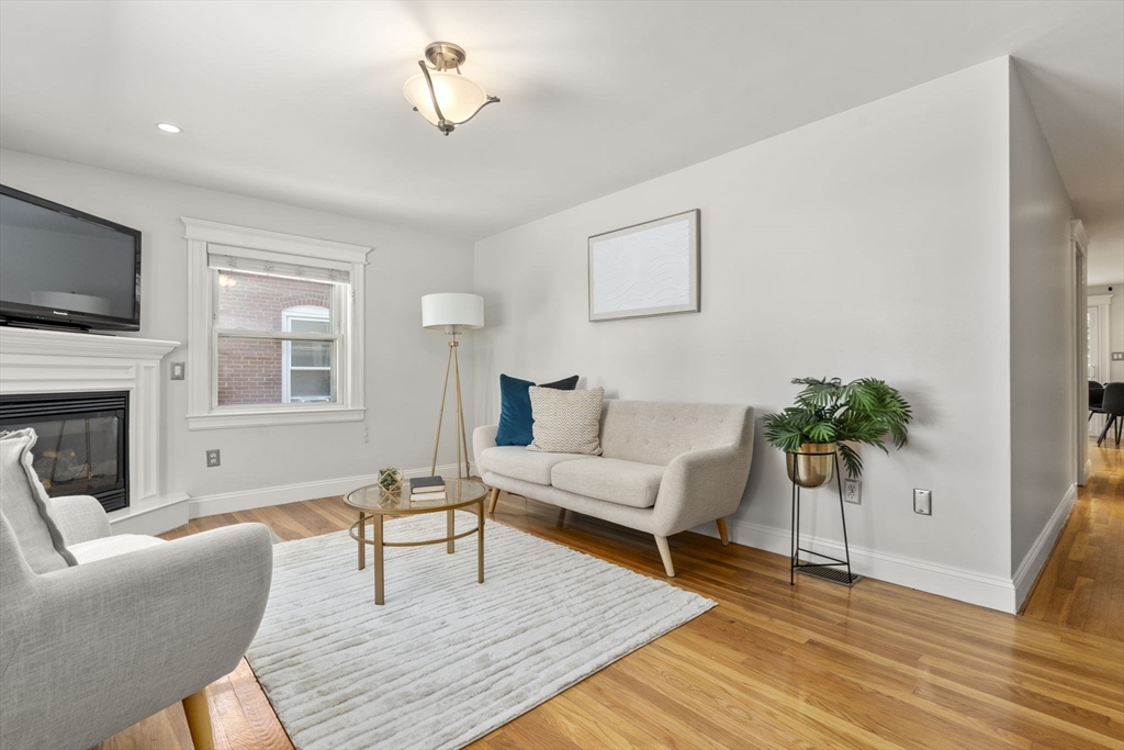 188 Gladstone St 1