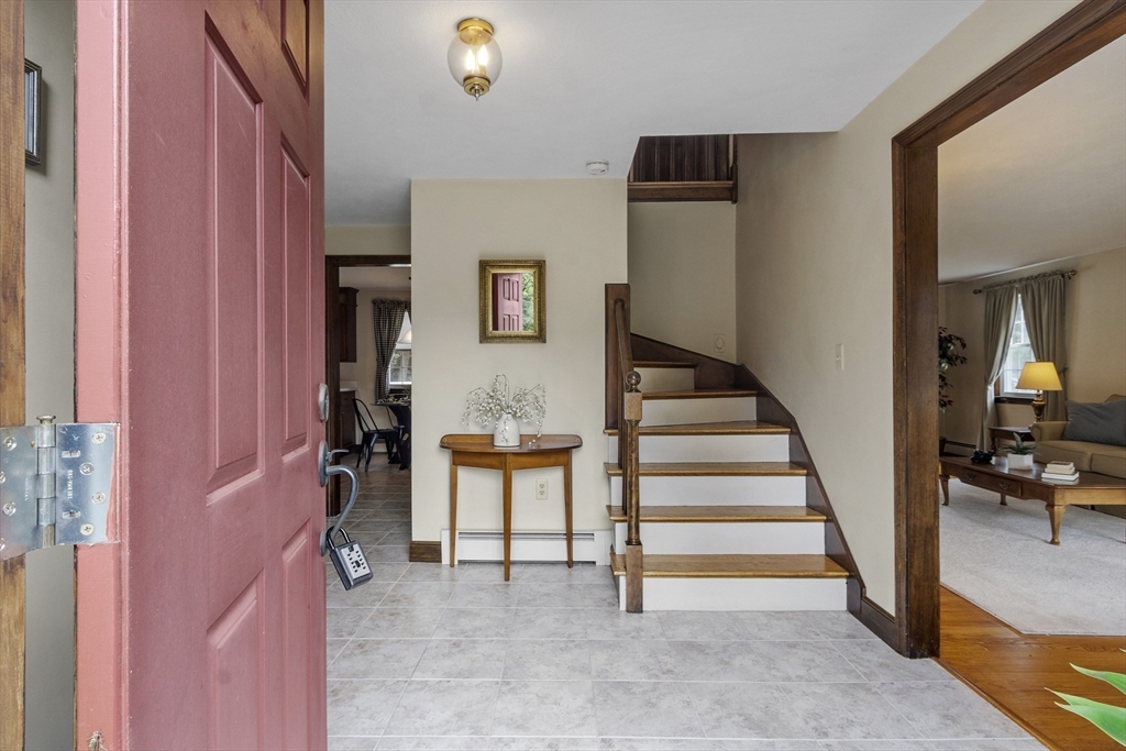 11 Eastman Rd