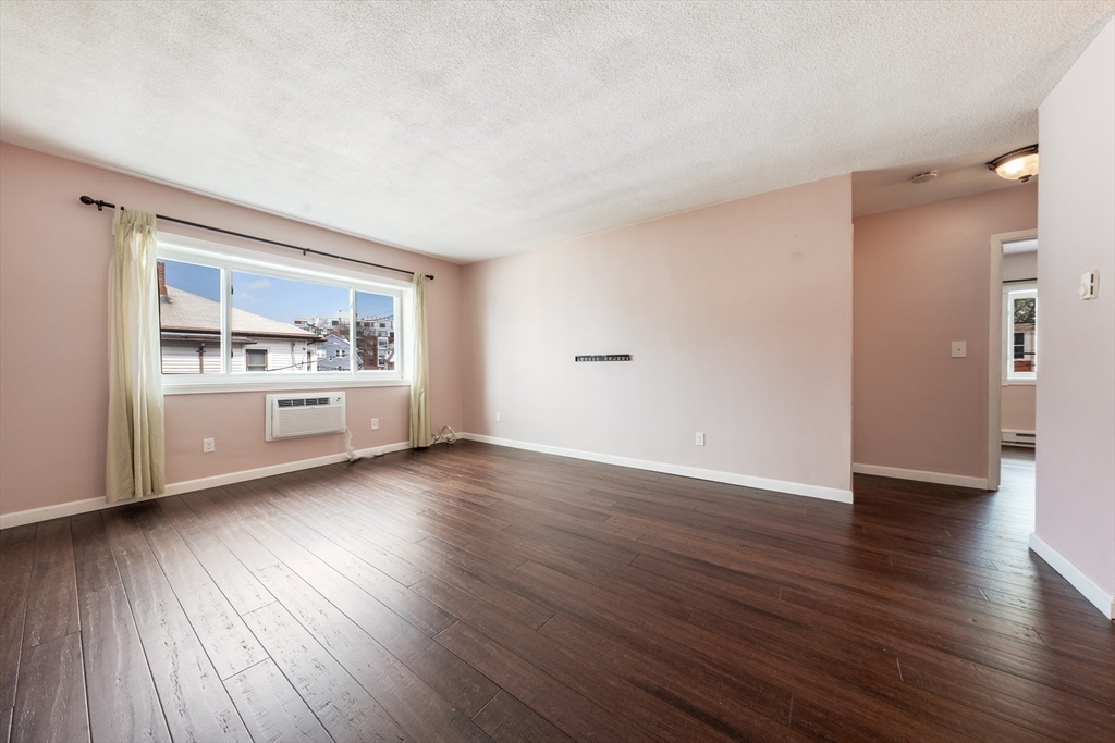 2 Larose Place 13
