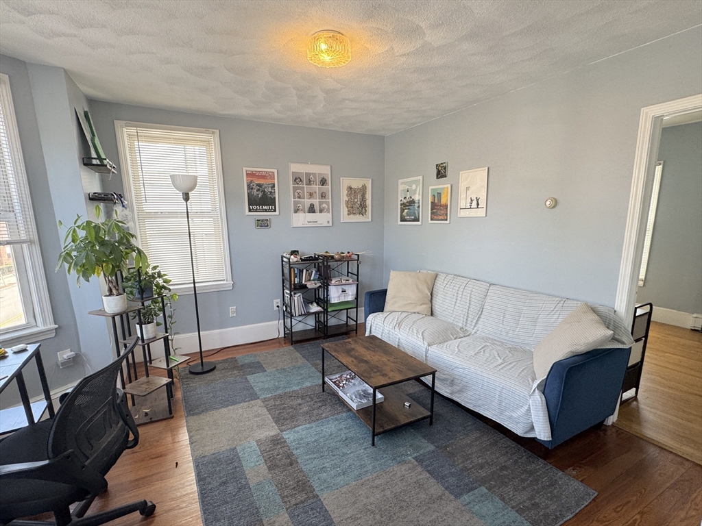 128 Bunker Hill Sst 2