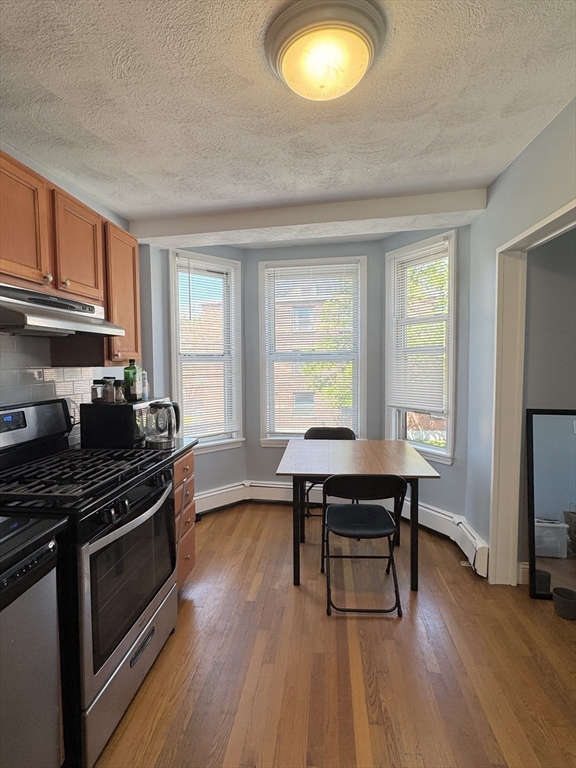 128 Bunker Hill Sst 2