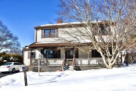 23 Oliveira Ave Acushnet MA 02743