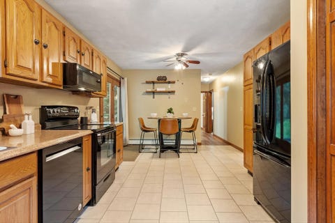 Photo of 44 W Brookfield Rd, North Brookfield, MA 01535 (MLS # 73566142)