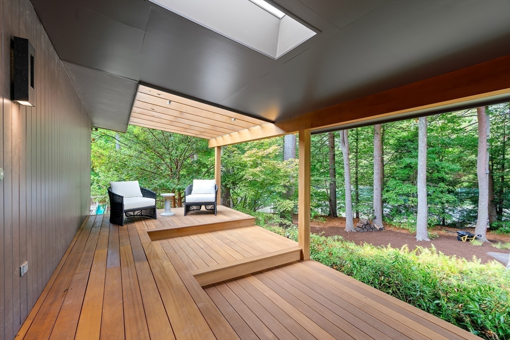 11 White Pine Knoll Rd