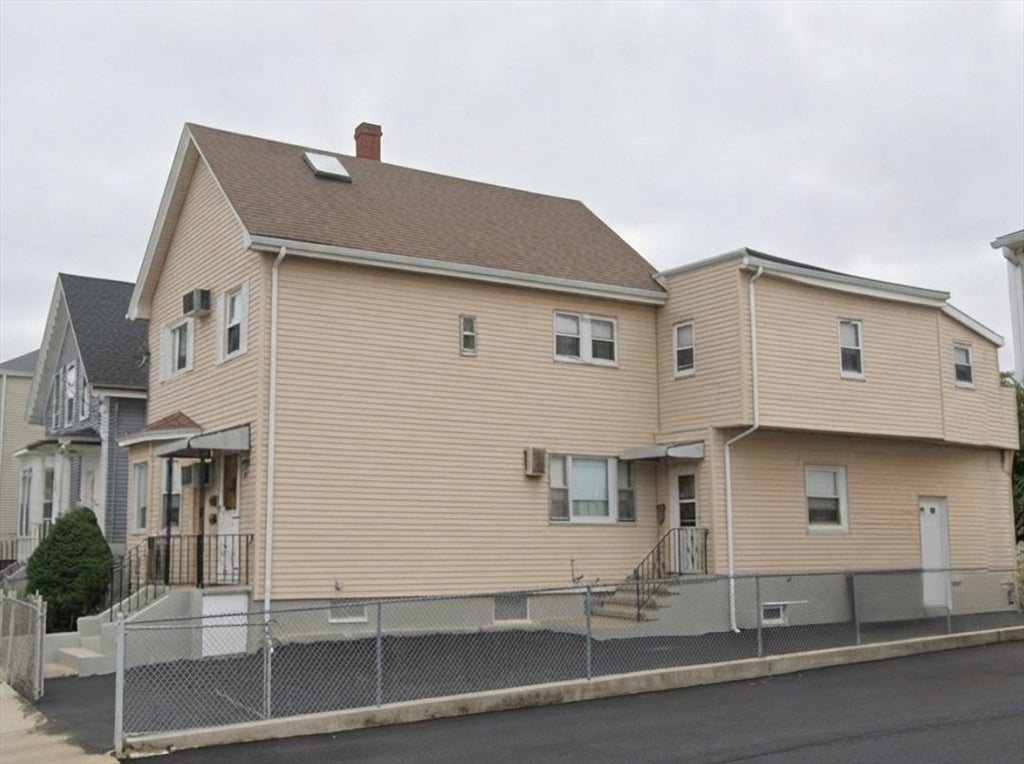 16 Carter St