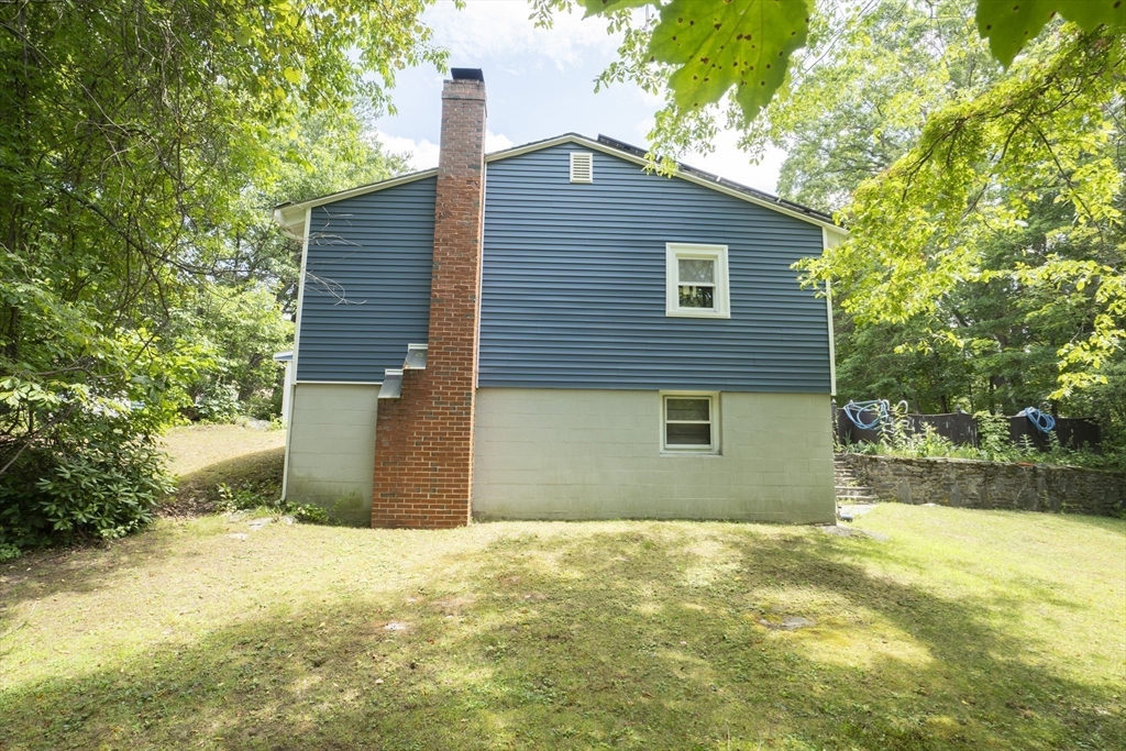 5 Amber St