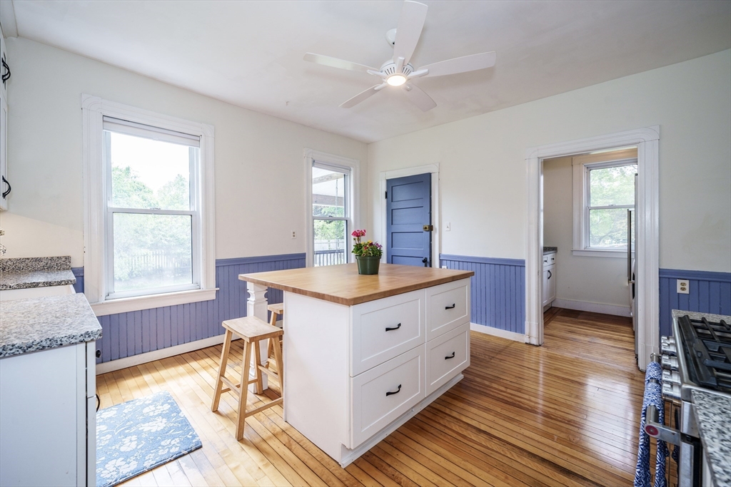 52 Ward Ave 52