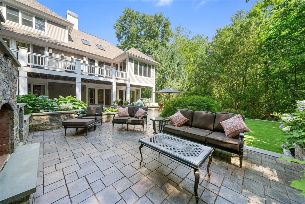 53 Country Club Way