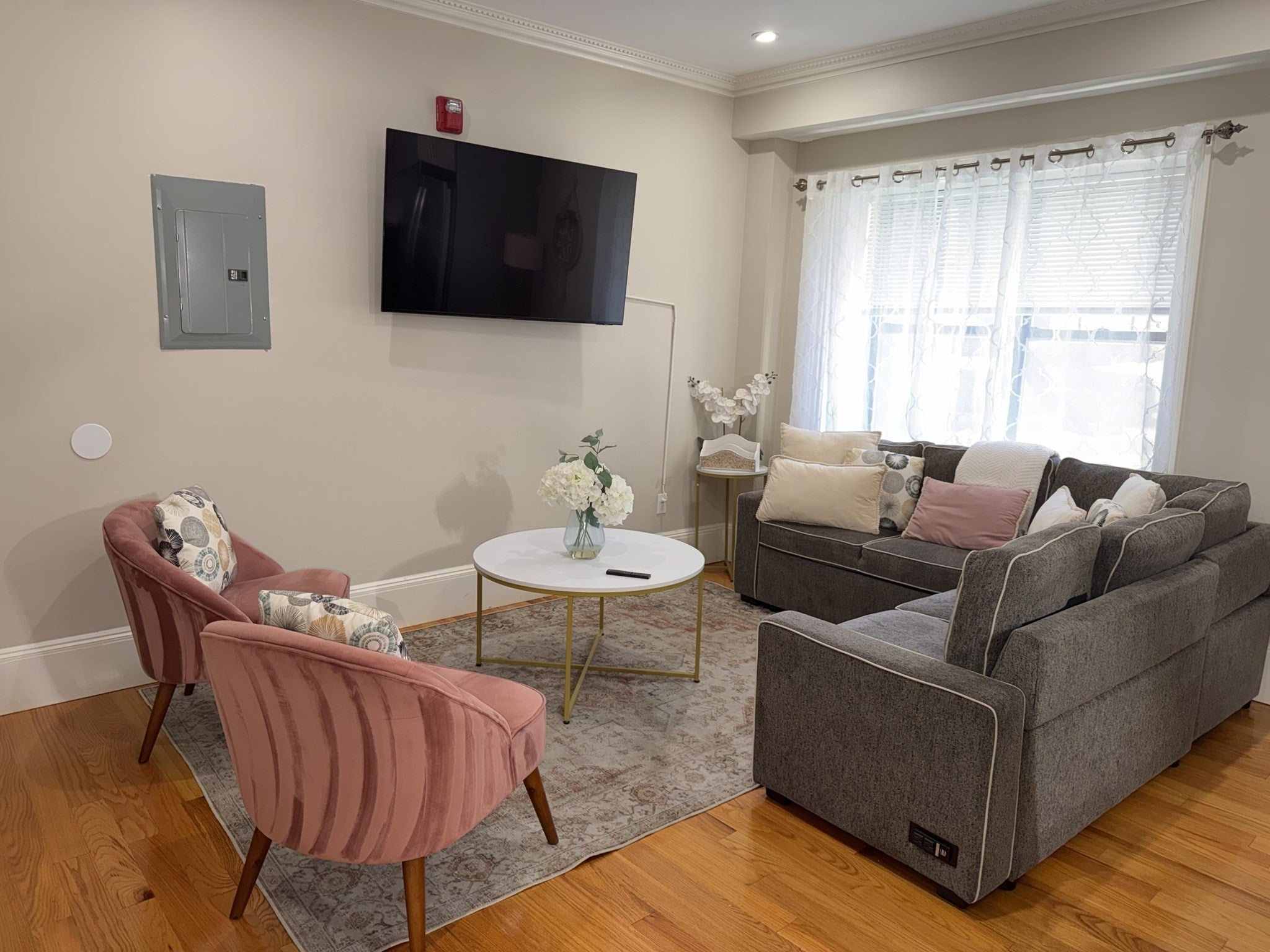 399 Broadway #1, Chelsea, MA Photo #4