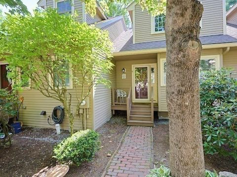 Photo of 6 Rosewood Lane #6, Hopkinton, MA 01748 (MLS # 73521744)